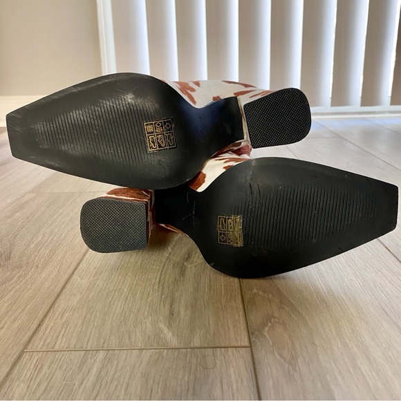 ‘ Nasty Gal ’ Cow Print Knee High Heeled Boots - Picture 3 of 7